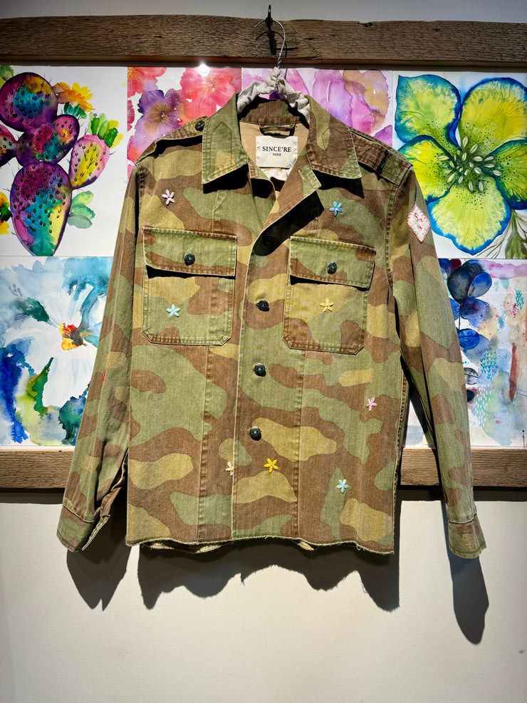 Over shirt camouflage con ricamo