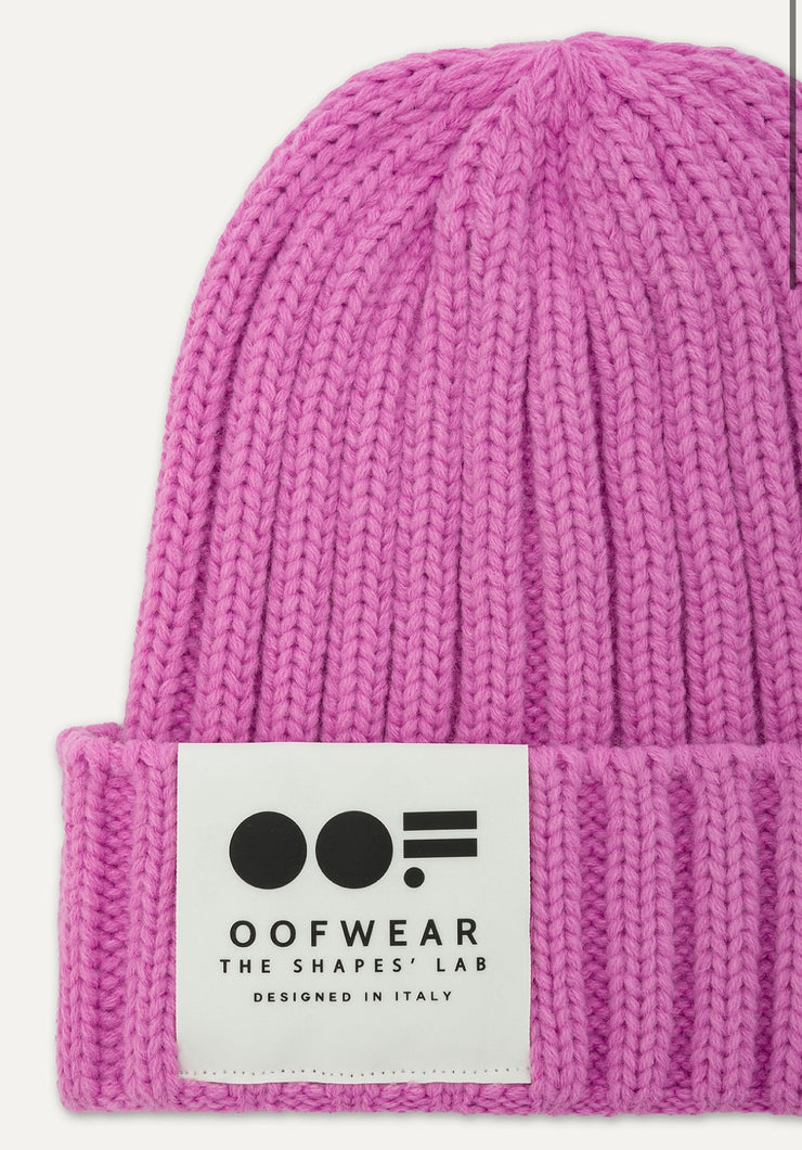 Cappello a coste rosa